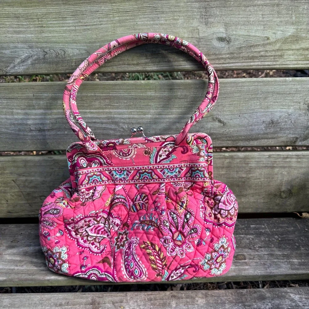 Vera Bradley Alice Bag Call Me Coral Pink Paisley Quilted Kisslock Handbag Purse